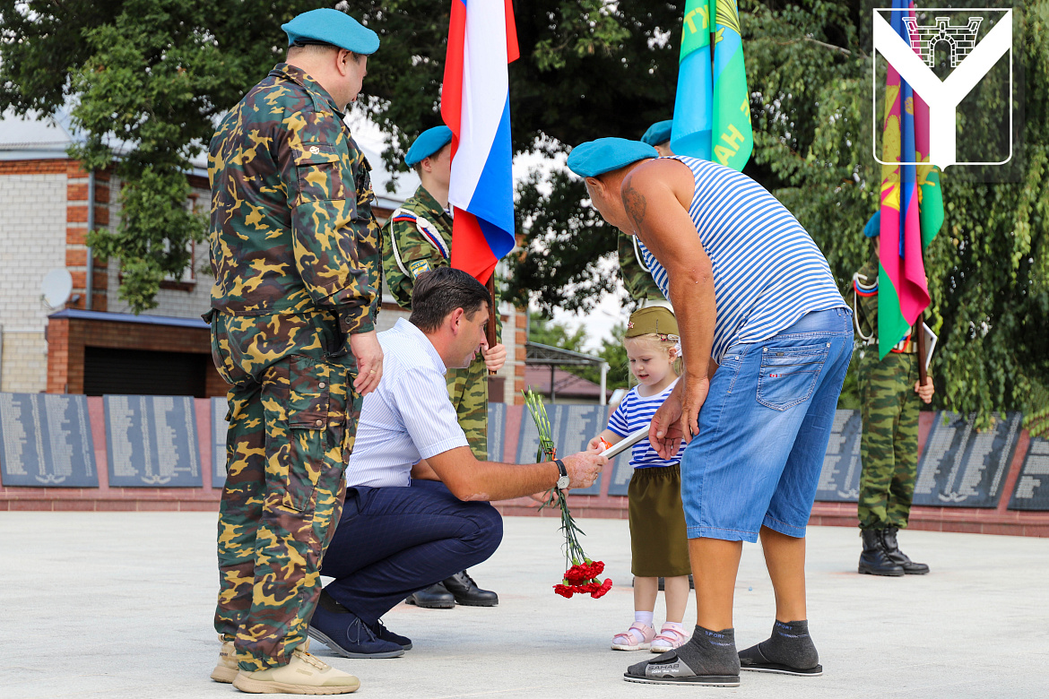 День ВДВ отметили в Усть-Лабинске | 03.08.2022 | Усть-Лабинск - БезФормата